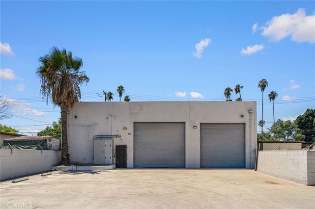 960 W 1st, Pomona, CA 91766