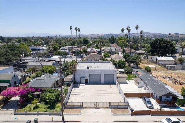 960 W 1st, Pomona, CA 91766