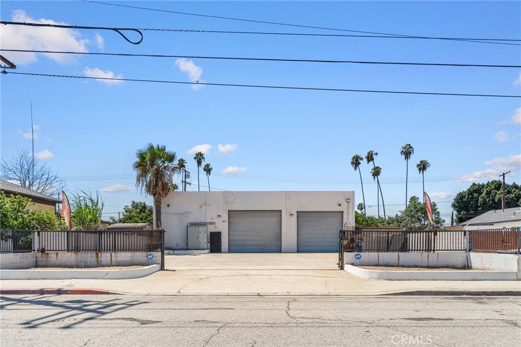 960 W 1st, Pomona, CA 91766