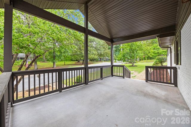 434 Sunnyside Drive SE, Concord, NC 28025