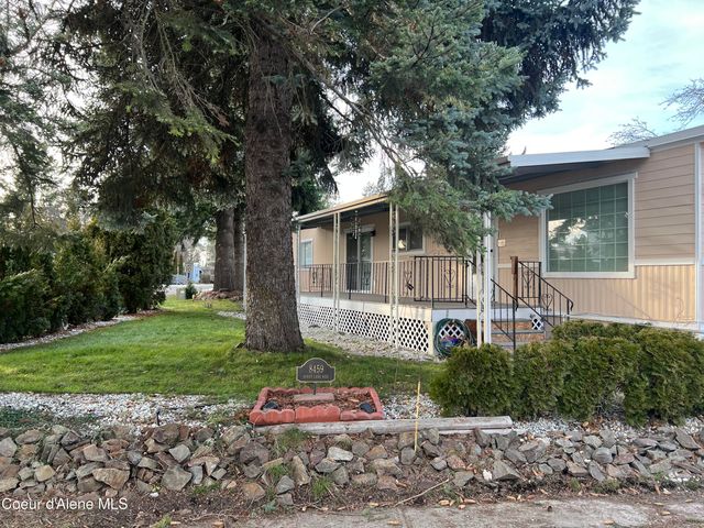8459 N Sunny LN, 153, Hayden, ID 83835
