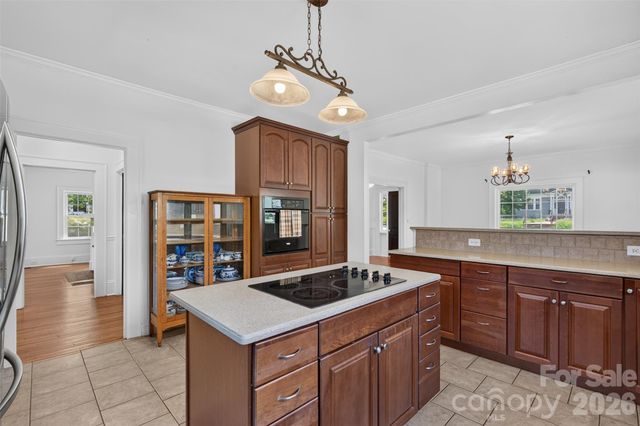 638 Carolina Avenue, Gastonia, NC 28052