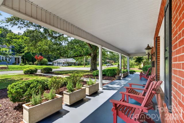 638 Carolina Avenue, Gastonia, NC 28052