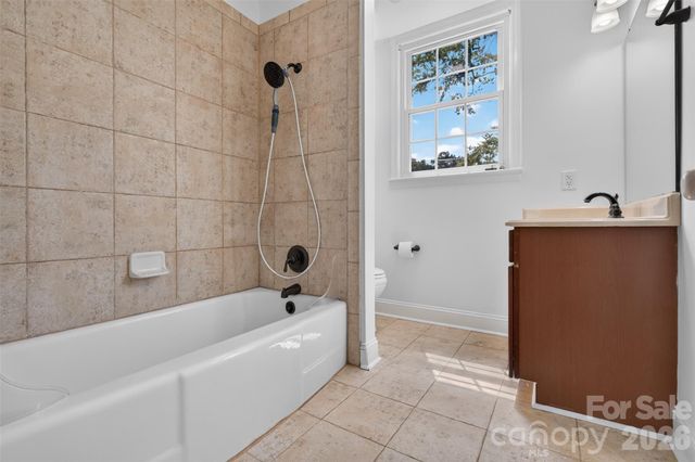 638 Carolina Avenue, Gastonia, NC 28052
