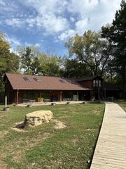 2505 E WALNUT ST, Columbia, MO 65201