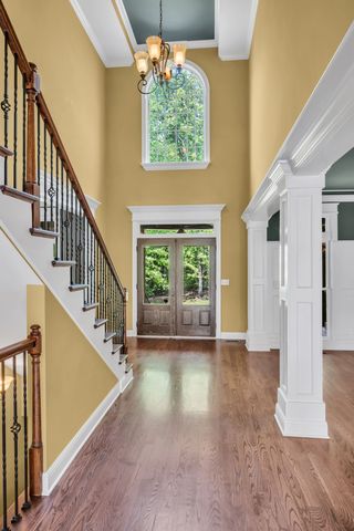 1032 Dogwood Ln, Burns, TN 37029