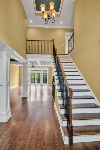 1032 Dogwood Ln, Burns, TN 37029