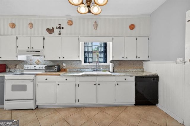 178 Hamilton Avenue, Winder, GA 30680