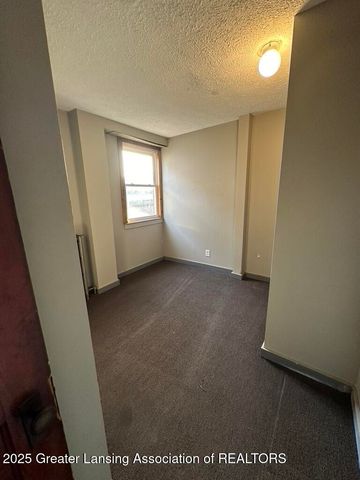 1606 Coleman Avenue, Lansing, MI 48910