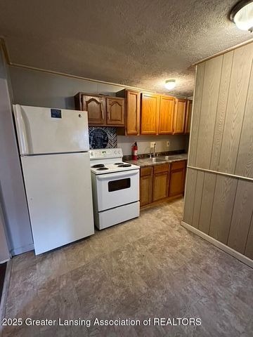 1606 Coleman Avenue, Lansing, MI 48910