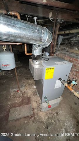 1606 Coleman Avenue, Lansing, MI 48910