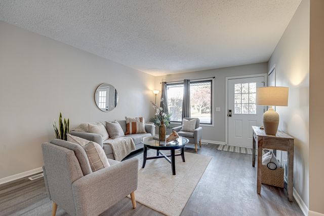 4275 Centerville Road, Vadnais Heights, MN 55127