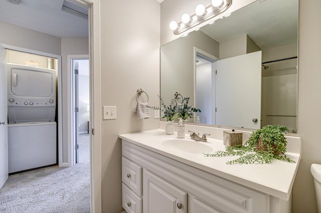 4275 Centerville Road, Vadnais Heights, MN 55127