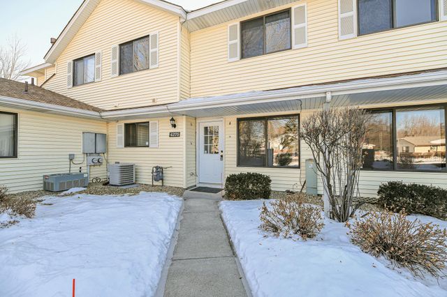 4275 Centerville Road, Vadnais Heights, MN 55127