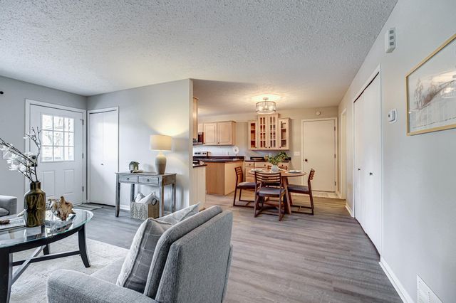 4275 Centerville Road, Vadnais Heights, MN 55127