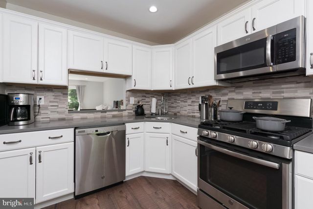 55 SYCAMORE CT, Lawrence Township, NJ 08648