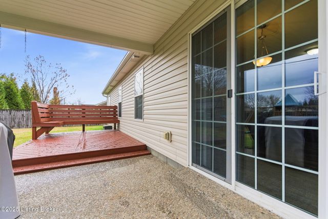 480 Bald Eagles Cir, Mt Washington, KY 40047