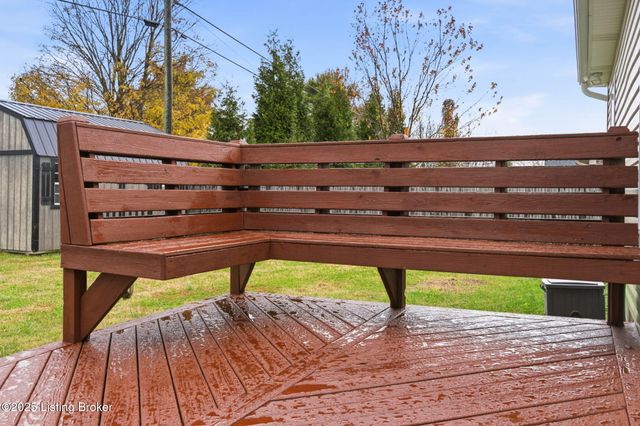 480 Bald Eagles Cir, Mt Washington, KY 40047