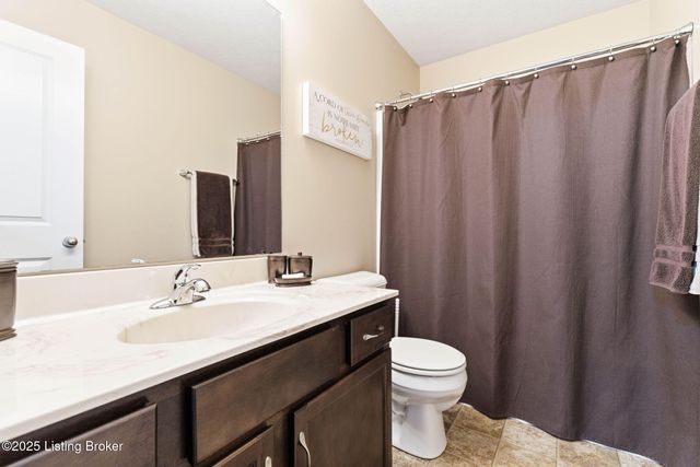 480 Bald Eagles Cir, Mt Washington, KY 40047