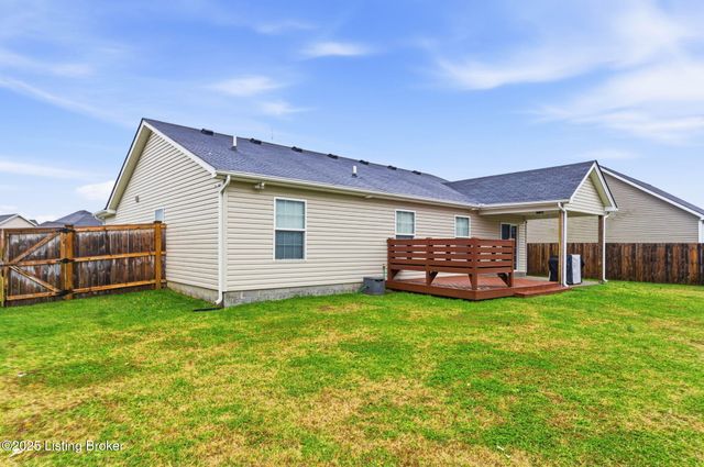 480 Bald Eagles Cir, Mt Washington, KY 40047