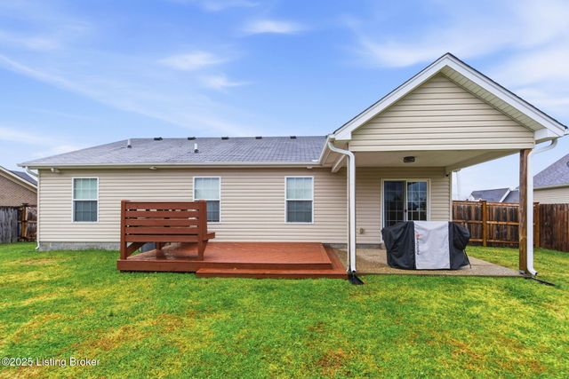 480 Bald Eagles Cir, Mt Washington, KY 40047