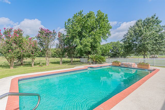 4160 Fm 513 S, Lone Oak, TX 75453