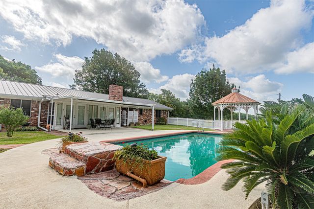 4160 Fm 513 S, Lone Oak, TX 75453