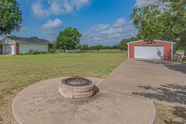 4160 Fm 513 S, Lone Oak, TX 75453
