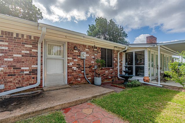 4160 Fm 513 S, Lone Oak, TX 75453