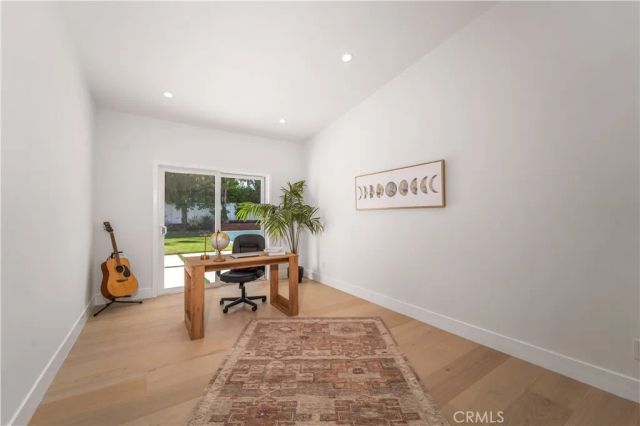 24320 Bessemer, Woodland Hills, CA 91367