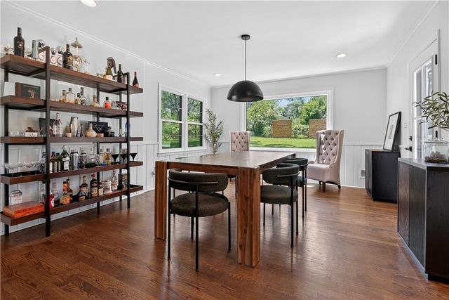 5715 W 78th Terrace, Prairie Village, KS 66208