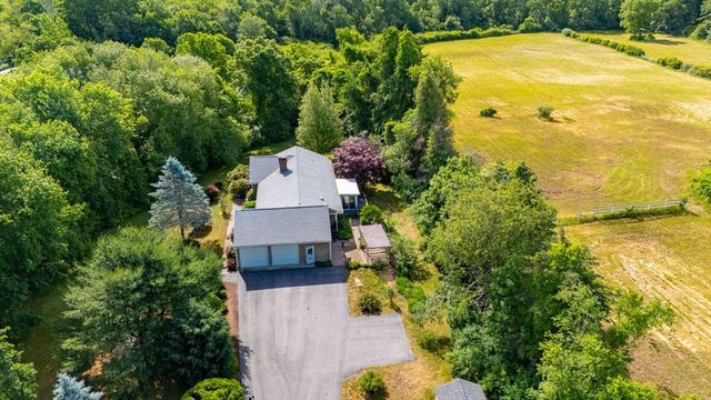275 Summer St, Rehoboth, MA 02769