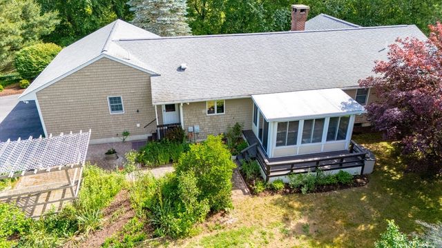 275 Summer St, Rehoboth, MA 02769