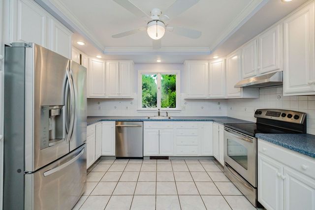 275 Summer St, Rehoboth, MA 02769