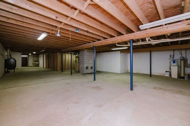 275 Summer St, Rehoboth, MA 02769