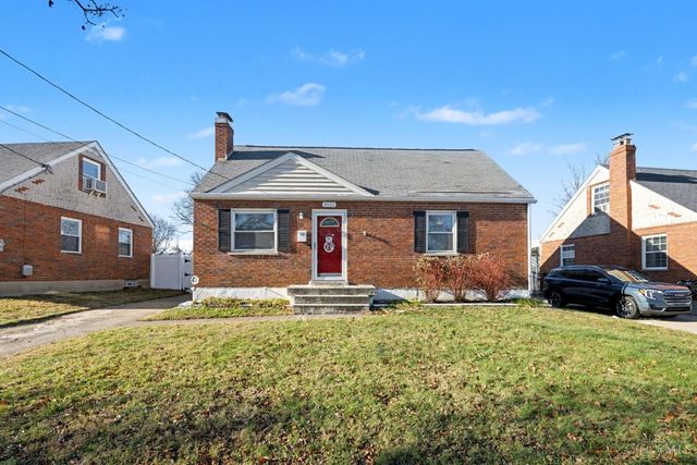 8521 Darnell Avenue, Sycamore Twp, OH 45236