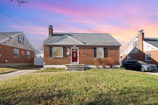8521 Darnell Avenue, Sycamore Twp, OH 45236