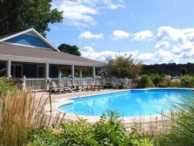 665 Meadow Drive, South Haven, MI 49090