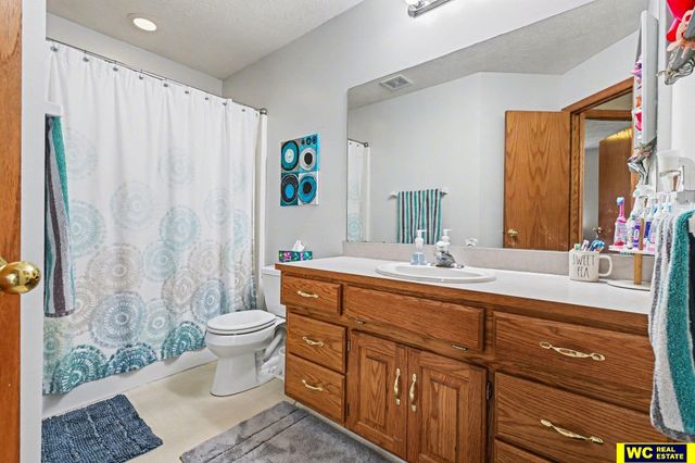 12202 N 160 Street, Bennington, NE 68007