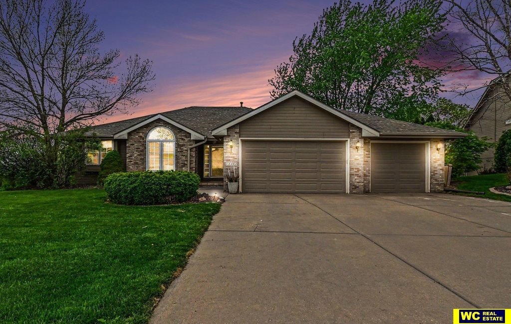 12202 N 160 Street, Bennington, NE 68007