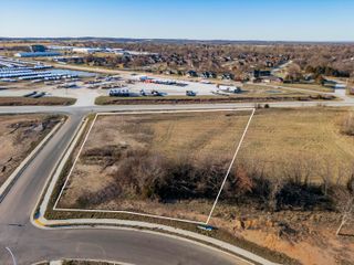 002 South Faith Court, Bolivar, MO 65613