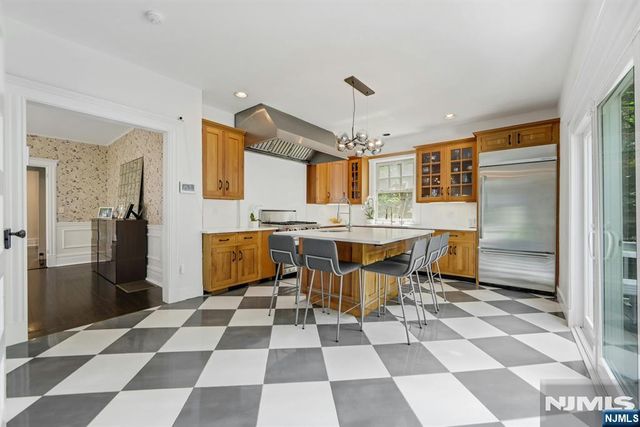 78 Franklin Street, Englewood, NJ 07631