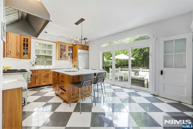 78 Franklin Street, Englewood, NJ 07631