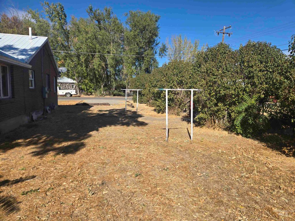 1110 Colorado St, Gooding, ID 83330 photo 5