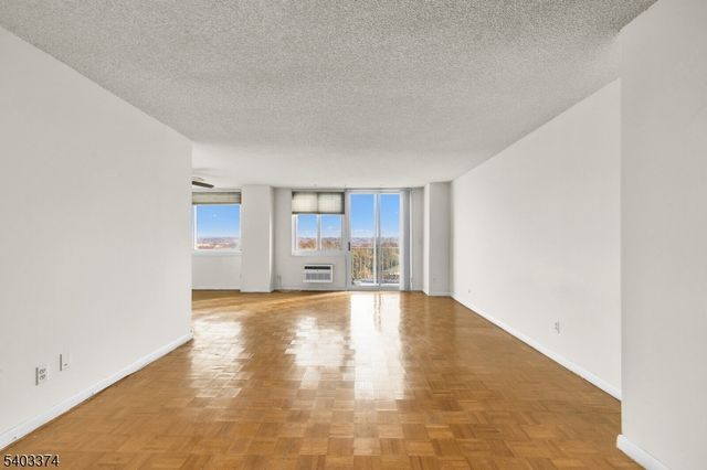 160 Overlook Ave 7A, Hackensack City, NJ 07601