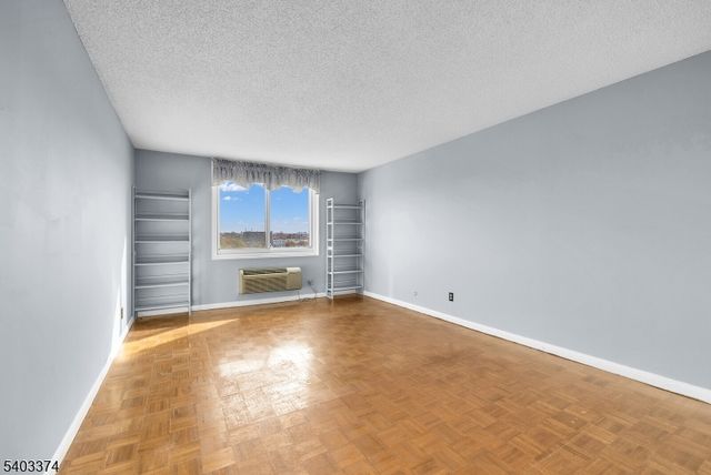 160 Overlook Ave 7A, Hackensack City, NJ 07601