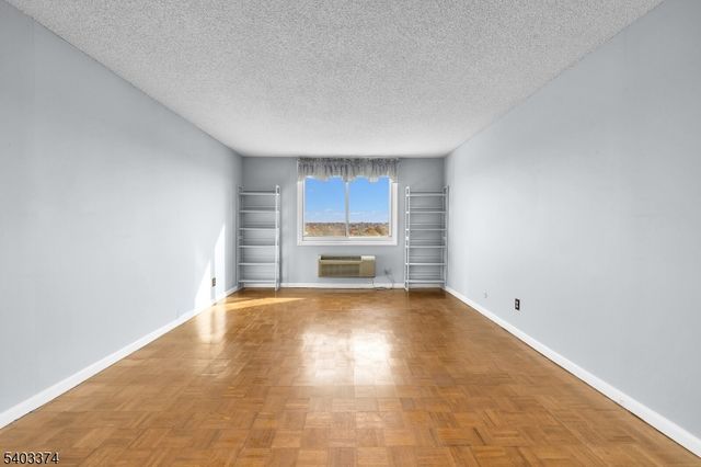 160 Overlook Ave 7A, Hackensack City, NJ 07601