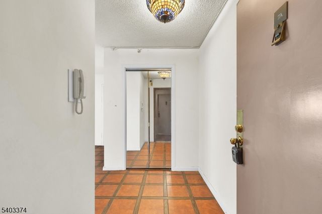 160 Overlook Ave 7A, Hackensack City, NJ 07601