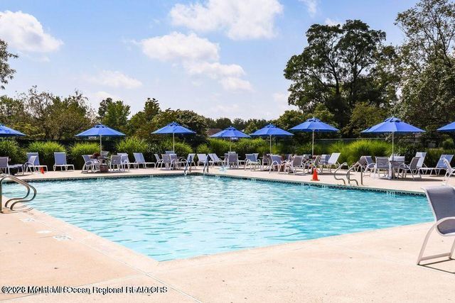 16 Cherry Court, Spring Lake Heights, NJ 07762