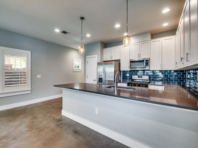 1621 Kyle Avenue, Dallas, TX 75208